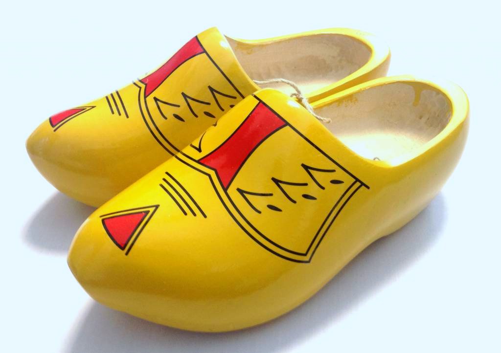gele-klompen-met-bies.jpg