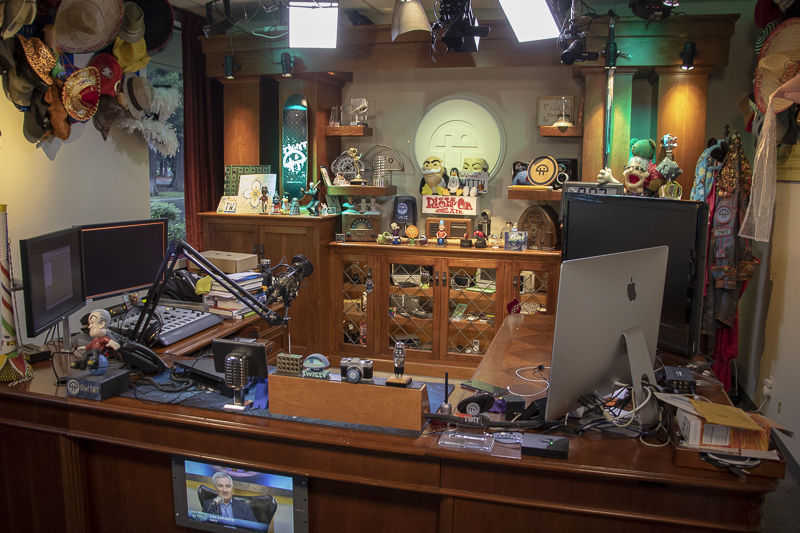 TWiT252BEast252BSide252BStudios252B25252